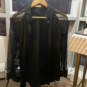 Equipment silk/lace button down